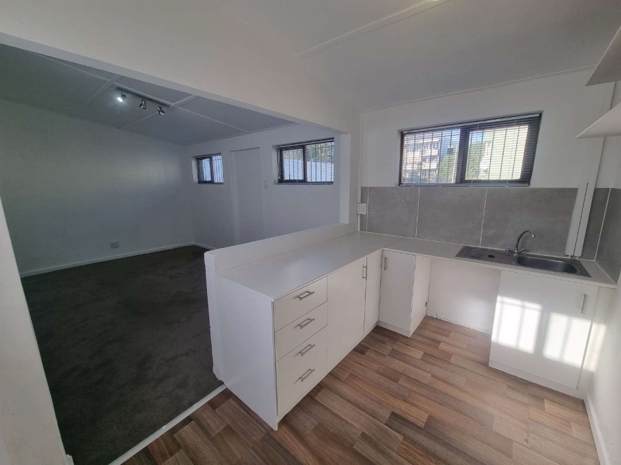 To Let 0 Bedroom Property for Rent in Sea Point Western Cape